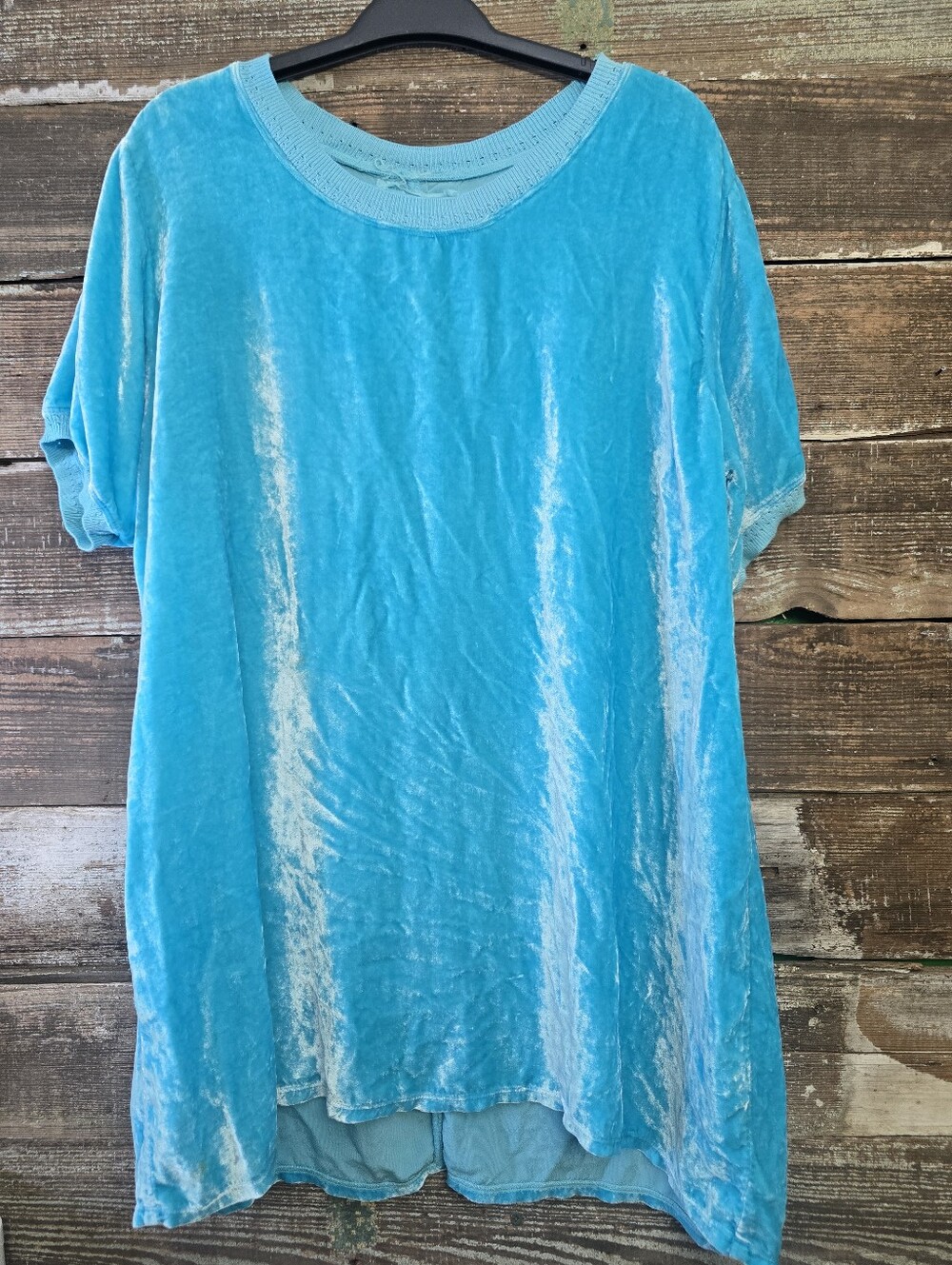 Johnny Was "Pete & Greta" Keisha Bright Aqua Velvet Short Sleeve Tunic, Size S